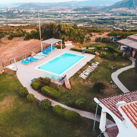 Agriturismo Irghitula Посада Экстерьер фото