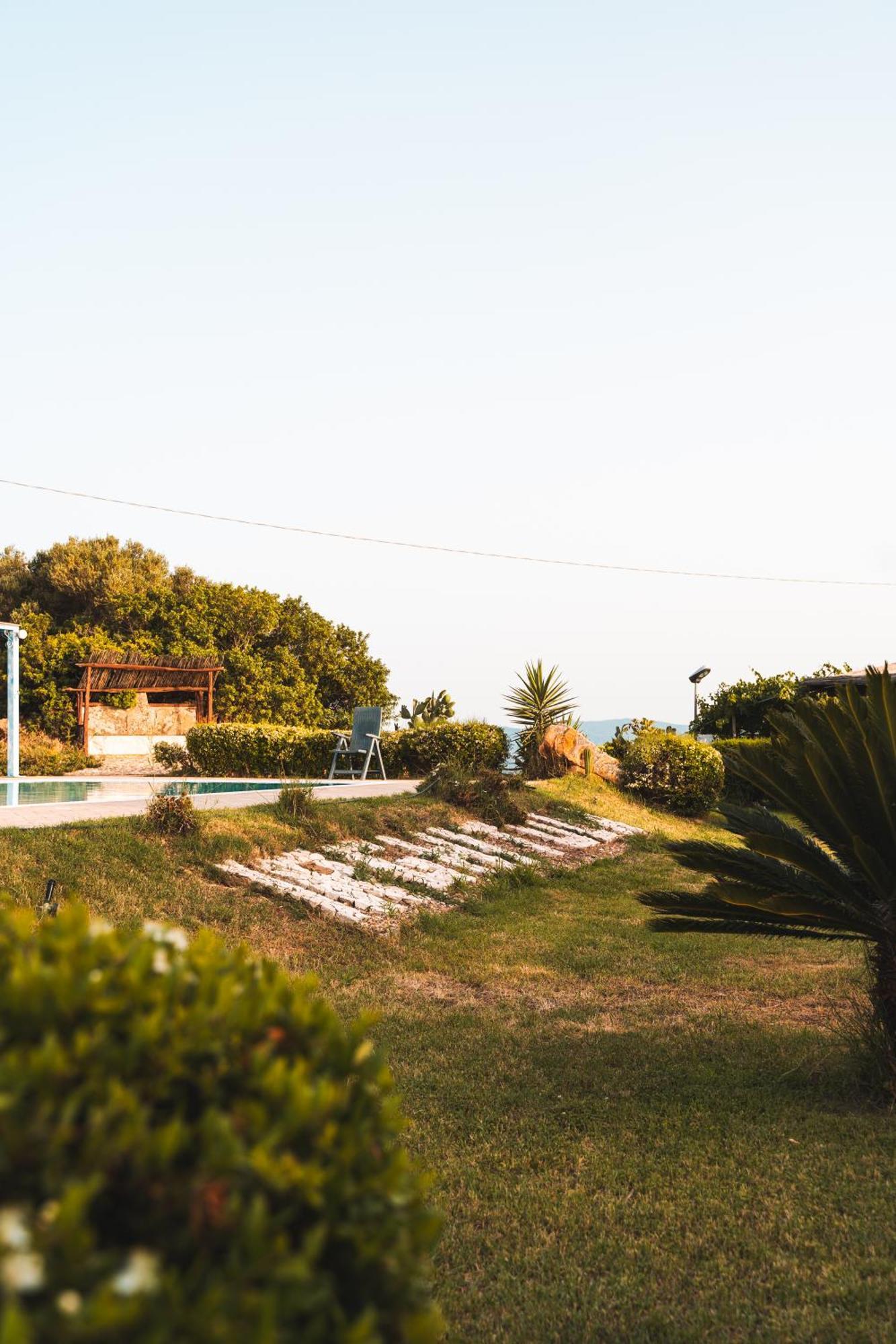 Agriturismo Irghitula Посада Экстерьер фото