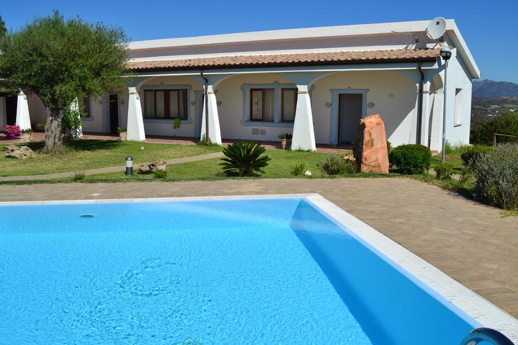 Agriturismo Irghitula Посада Экстерьер фото